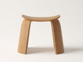 Pedale in legno curvato 55×35×42 cm - finitura legno chiaro - seduta bassa elegante per camera da letto